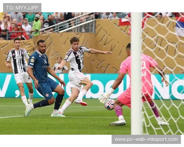 尤文外线推进巧妙多变