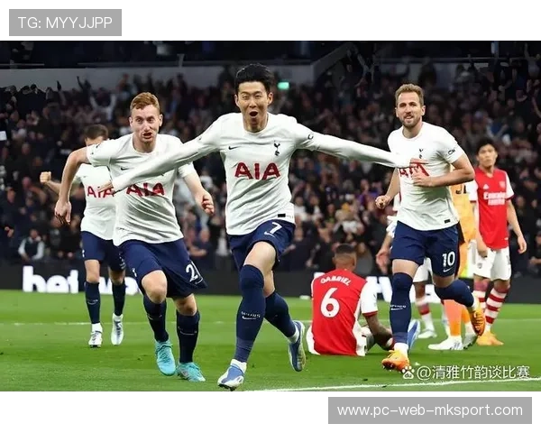 热刺库卢塞夫斯基距门不远爆射干脆利落，英超新锋线闪耀全场