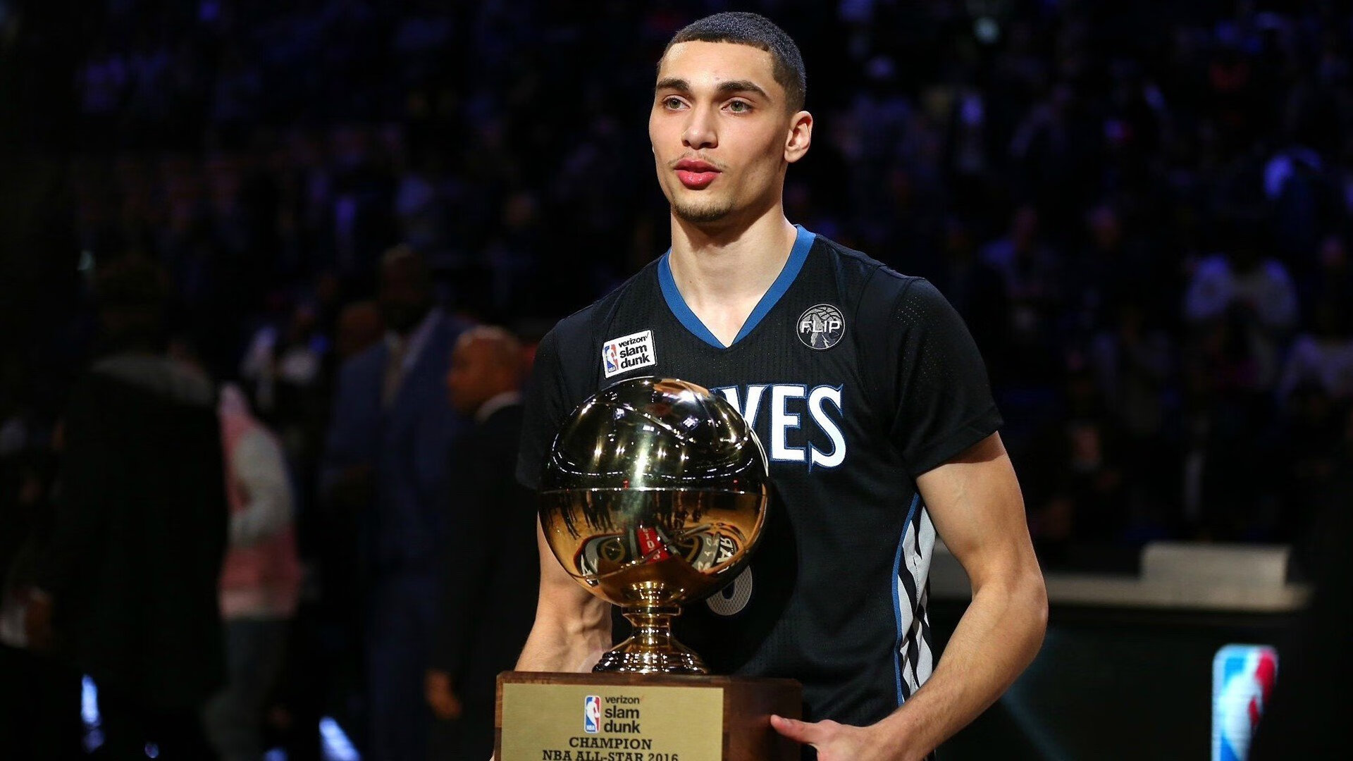 恩多比·恩乔:他的进攻视野帮助南非队在关键时刻掌控比赛节奏